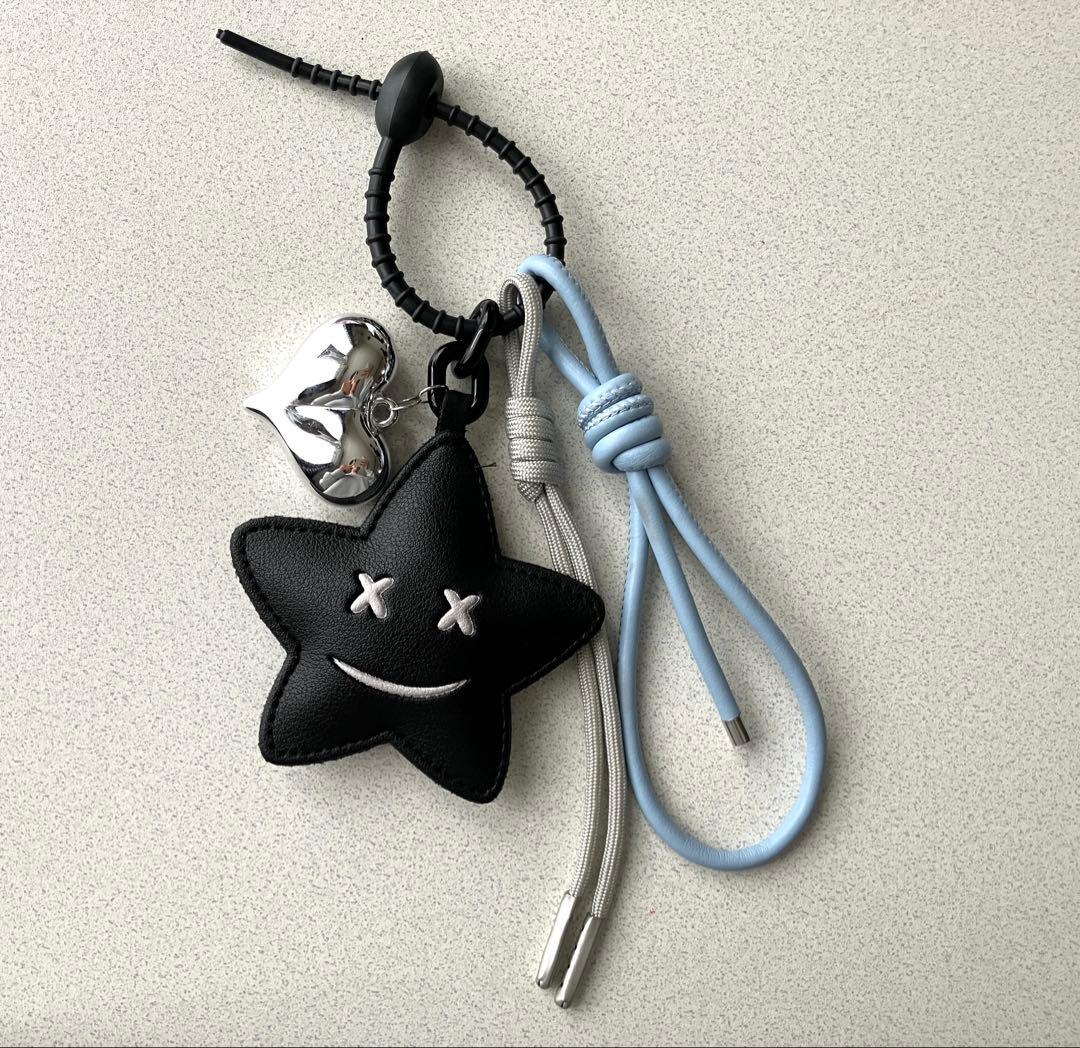 STAR BLACK — 別角度